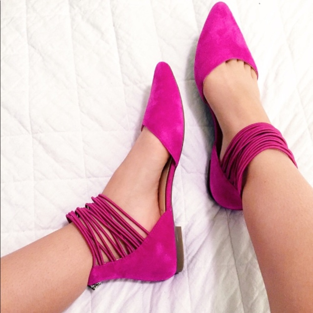 Jessica Simpson strappy flats